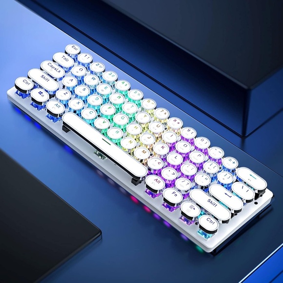 STOGA White Retro RGB Mechanical Keyboard - Picture 2 of 11